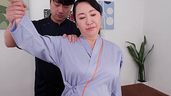 A Immense Joy bags Chiropractic Hospital That Makes Aunts Go Ultra-kinky With Her Delectable Titty Rubdown Yuko Ashikawa